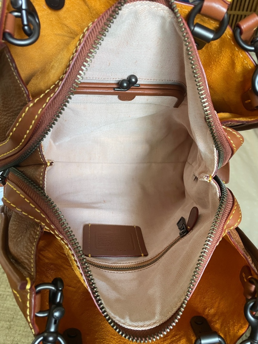 Coach 1941 Rogue 30 in Black Copper / Saddle NWT - Picture 13 of 17